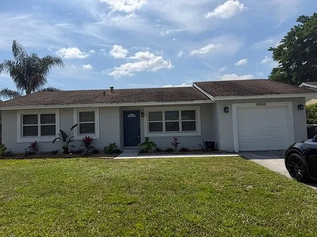 9448 Saddlebrook Dr — Photo 8