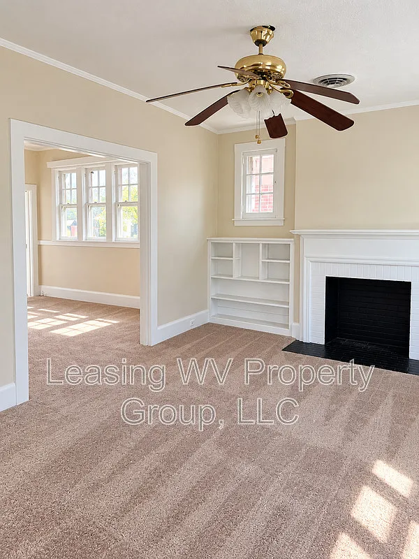 3 bed, 1.0 bath, 1200 sqft, $900 — Photo 3