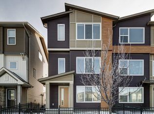 303 Walgrove Blvd SE, Calgary, AB T2X4C8