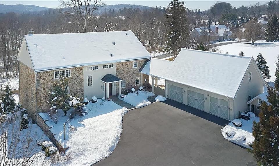 2nd image of 1743 Old Mill Rd