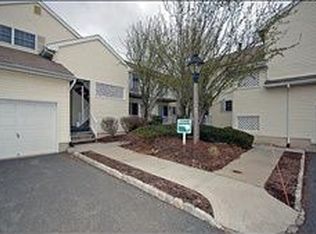 363 Potomac Dr, Basking Ridge, NJ 07920