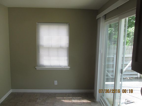 3rd image of 3491 Homecroft Dr