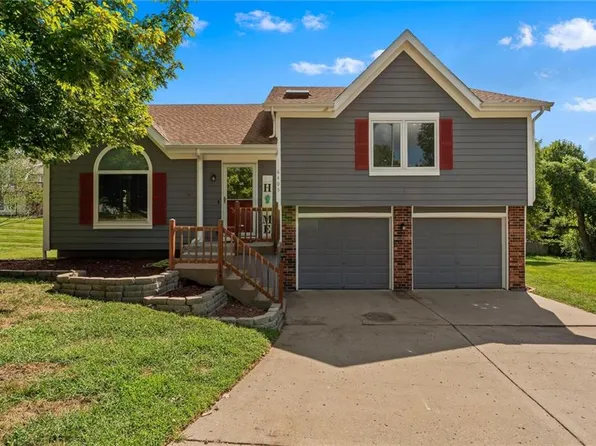 6405 N Fisk Ct, Kansas City, MO 64151