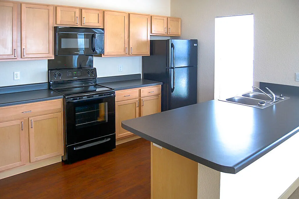 Metro Lofts — Photo 2
