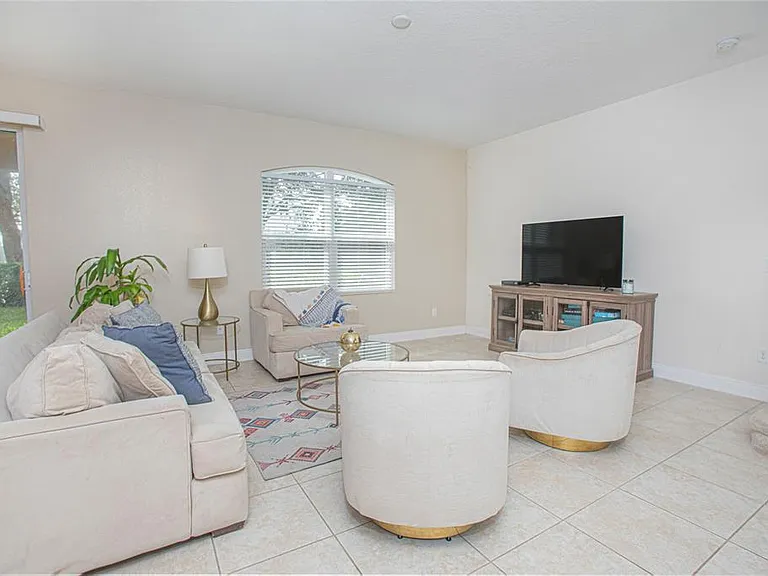10665 Belfry Cir — Photo 4