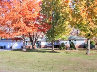 1011 S Elm St, Mountain View, MO 65548