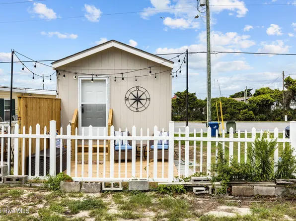 514 E Ft Macon Road, Atlantic Beach, NC 28512