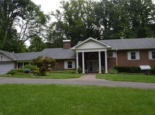 660 Woodside Dr, Mount Airy, NC 27030