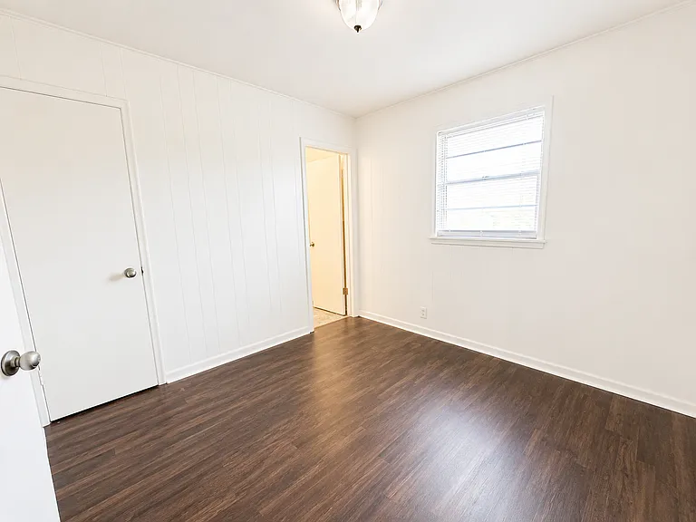 804 S 31st St #17 — Photo 8