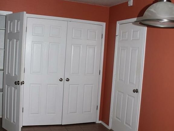 2nd image of 1113 Travis Cir #House