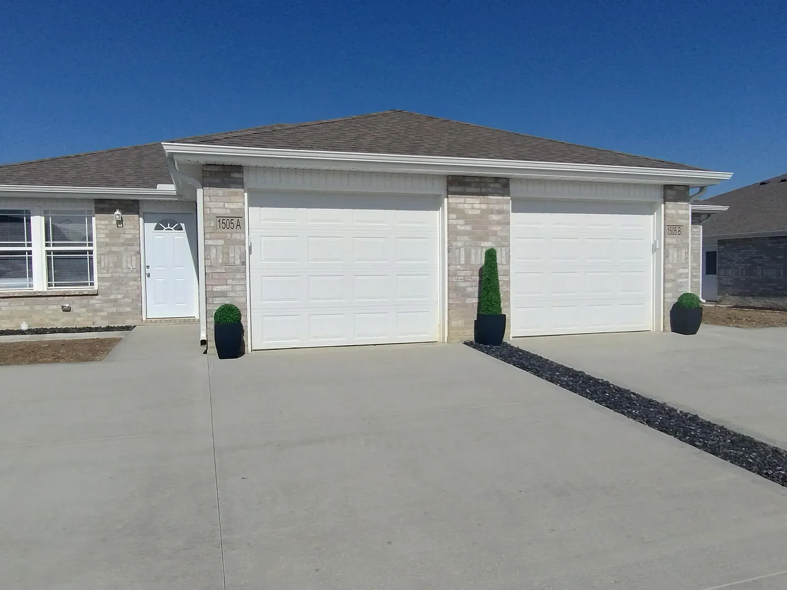 3 bed, 1093 sqft, $1,500 — Photo 1