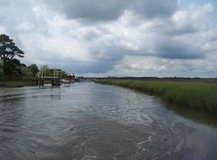 3060 S Shore Dr, Charleston, SC 29407