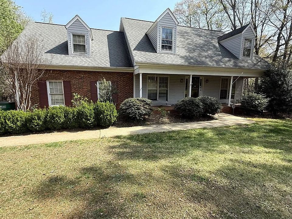 1st image of 605 Millbrook Dr