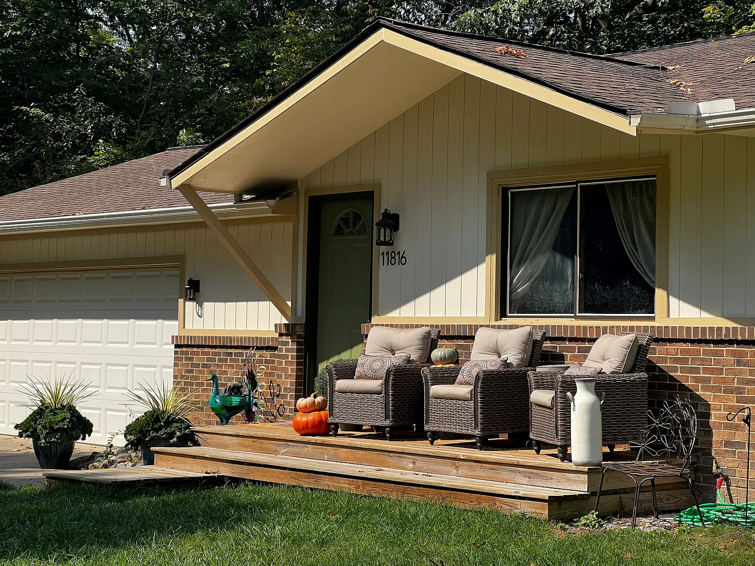 3 bed, 1465 sqft, $2,000 — Photo 2