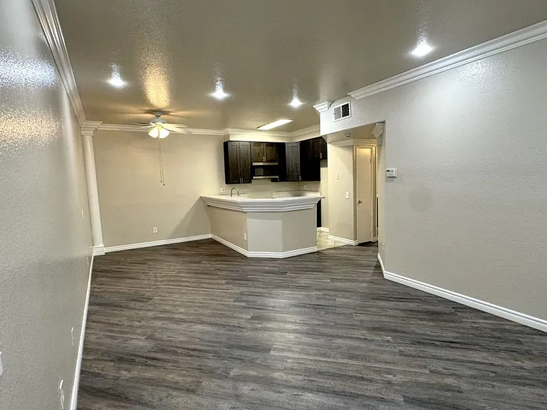Alcantara Home Apts — Photo 62