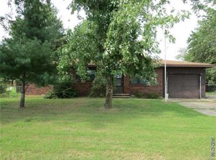 1312 McDougal Ave, Sikeston, MO 63801