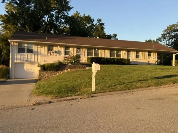 2 NE 62nd Ter, Kansas City, MO 64118