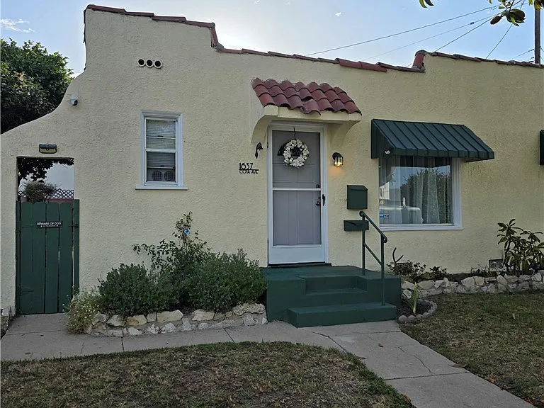 1637 Cota Ave — Photo 1