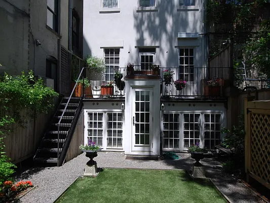 Rented by Sotheby's International Realty | media 50