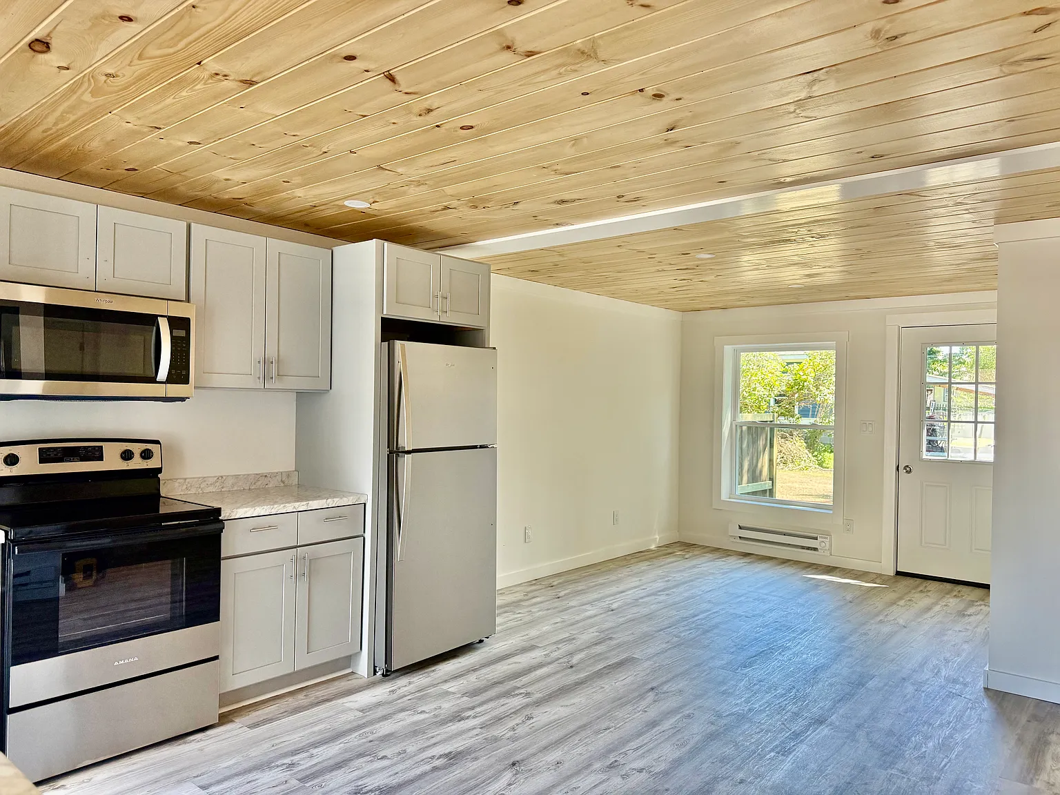 2 bed, 750 sqft, $1,450 — Photo 4