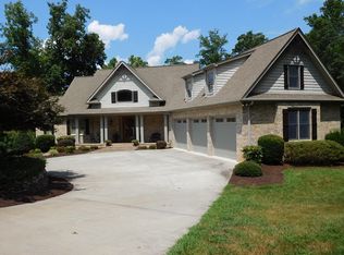 281 Lakeside Ln, Providence, NC 27315