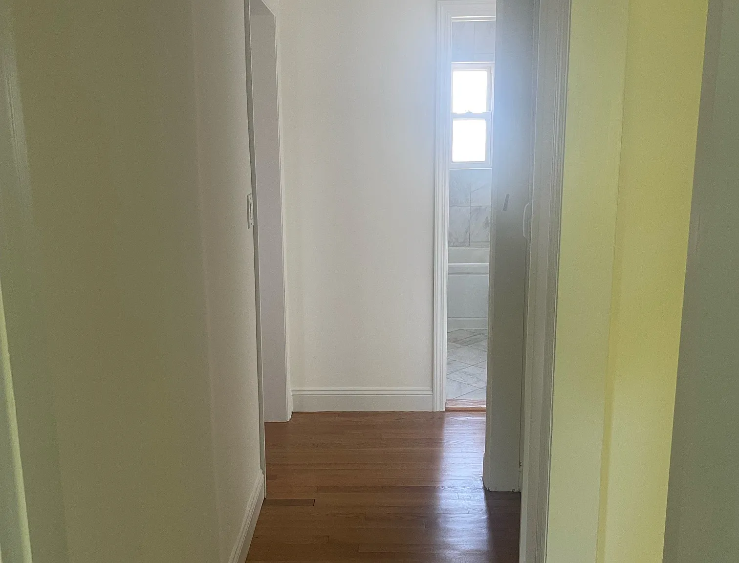 2 bed, 776 sqft, $2,700 — Photo 3