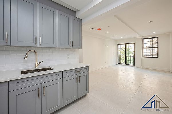 1st image of 2692 Creston Ave #5F