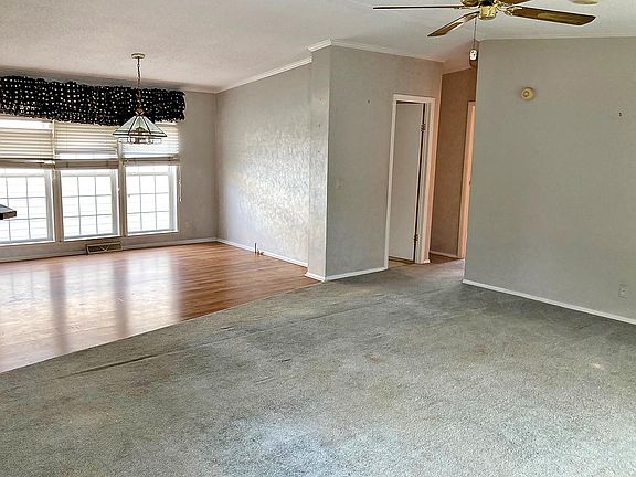 4th image of 156 Scarlet Dr #156
