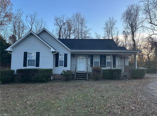 1908 A McKnight Mill Rd, Greensboro, NC 27405