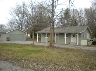 1111 N Main St, Carrier mills, IL 62917