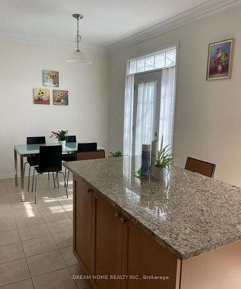 18 Yates Ave — Photo 12