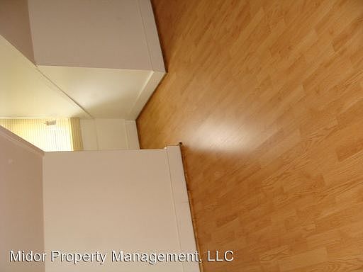 2nd image of 302 Chestnut St