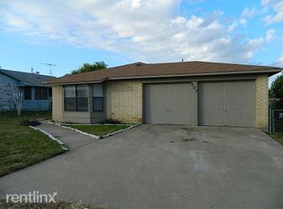 105 E Hogan Dr, Copperas Cove, TX 76522