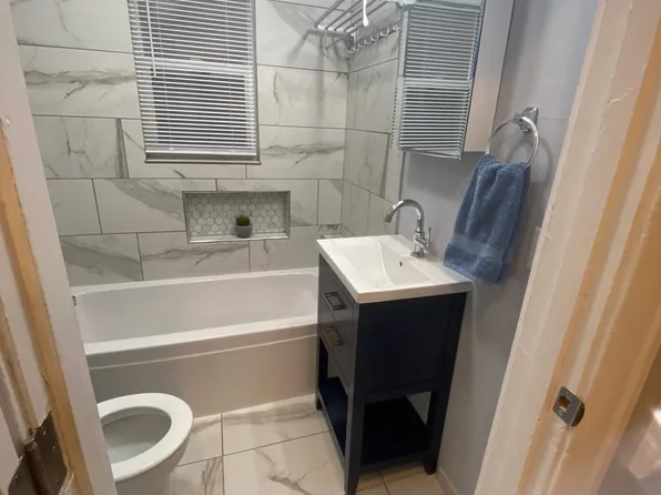 230 Conkey St APT 1, Hammond, IN 46320
