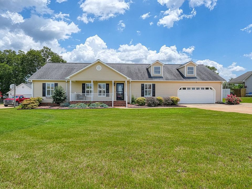 1st image of 140 Bermuda Ln