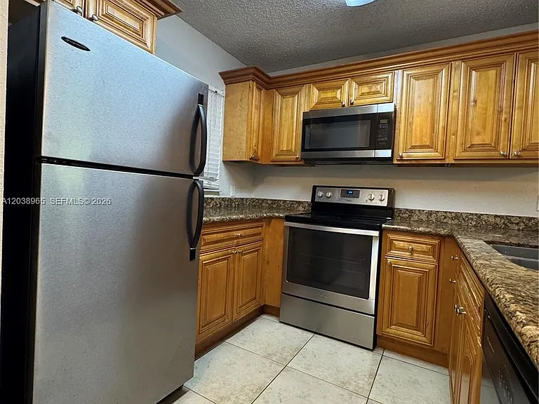 1661 Balfour Point Dr #H — Photo 6