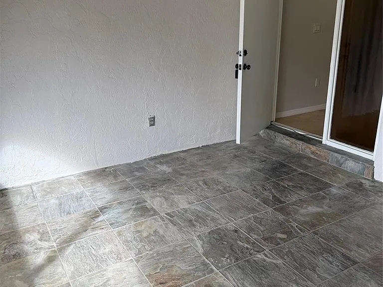 8601 NW 34th Pl #A102 — Photo 2