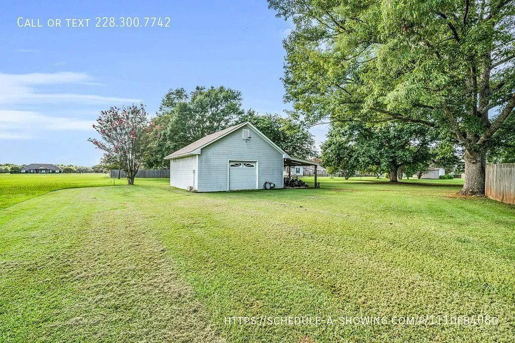 3 bed, 1900 sqft, $2,450 — Photo 3