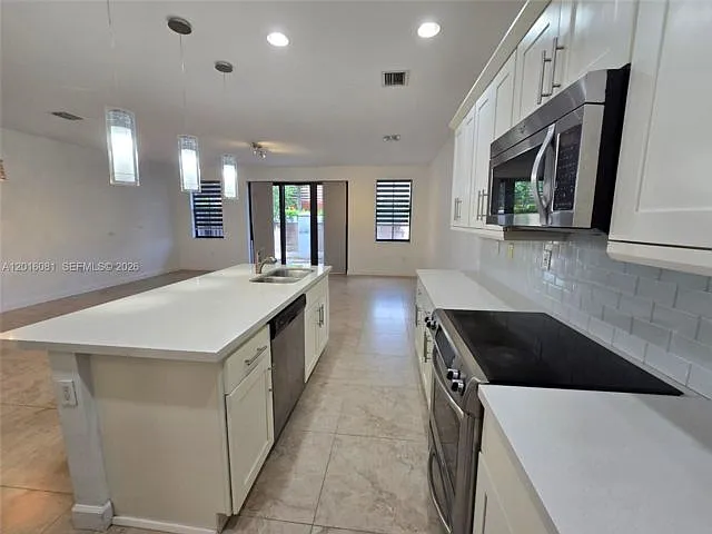 5810 NW 104th Path — Photo 12