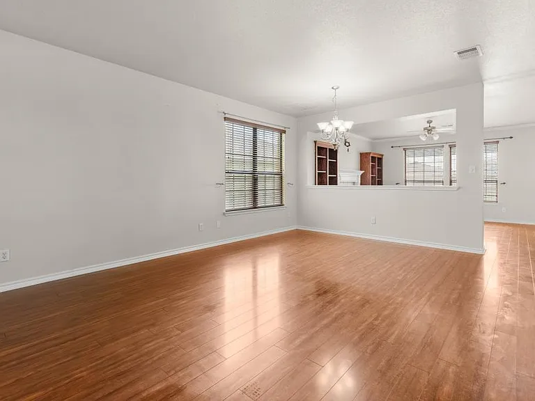 2802 Scottsdale Dr — Photo 22