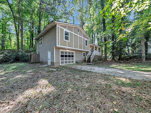4th image of 1887 Merry Oak Ct SW