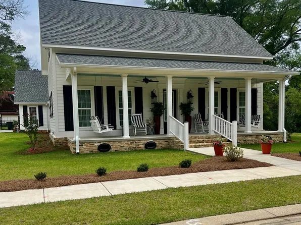 6 Larkmeade Ln, Laurel, MS 39440