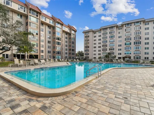 620 Edgewater Dr Unit 204, Dunedin, FL 34698