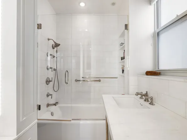 790 Riverside Drive image 10 of 10