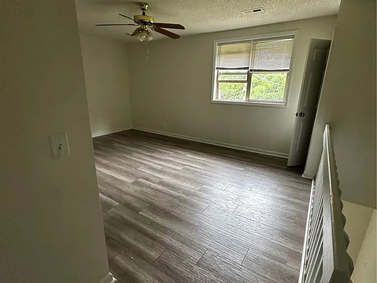 1861 Woodruff Ave #B — Photo 4