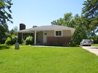 6273 Rochester Rd, Troy, MI 48085