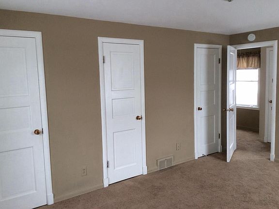 3rd image of 521 SW Kenworthy Dr