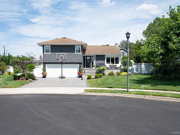 2nd image of 3765 Lynn Lane