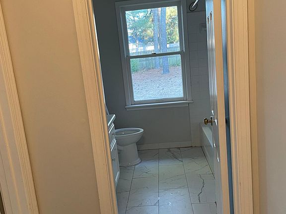 5th image of 304 Fort Sumter Cir
