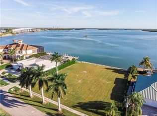 1425 Butterfield Ct, Marco Island, FL 34145